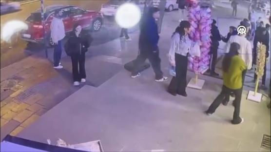 Kuyumcuda feci kaza! Üzerine vitrin düşen kişi öldü