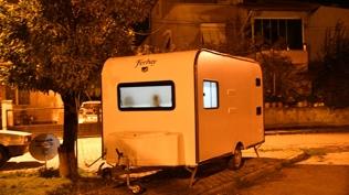 Sndrg'da halk tedirgin: Deprem karavanlara yneltti