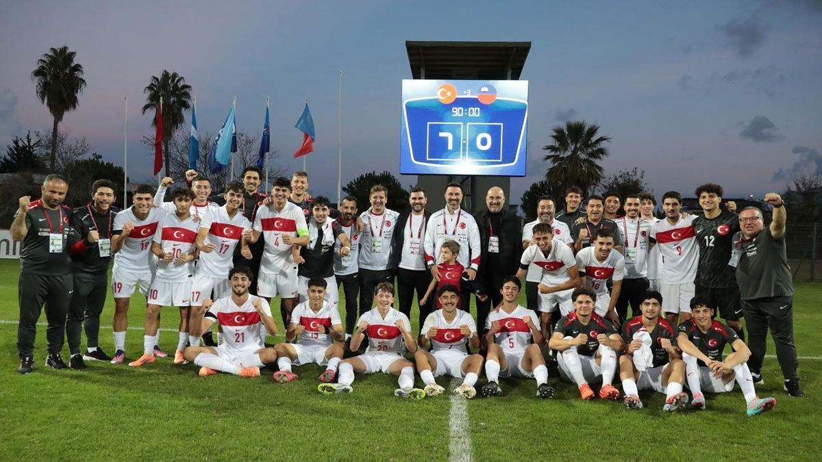 U19 Milliler, Yunanistan' malup etti