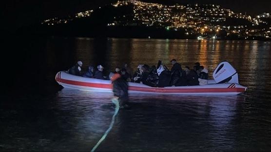 Yunanistan geri itti Trkiye kurtard: 31 kii l G daresine teslim edildi