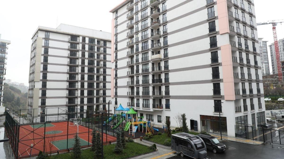 Cumhurbakan Erdoan liderliinde balatlan dnm hz kesmiyor: stanbul'da kura ekimi yapld