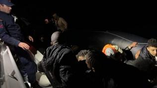 Foça açıklarında 4'ü çocuk 36 düzensiz göçmen kurtarıldı