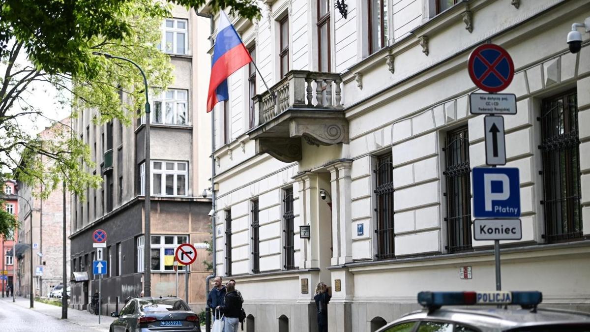Polonya'dan Rusya'ya misilleme: lkedeki son konsolosluk kapatlyor 