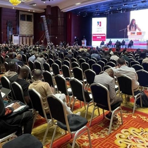 Trk savunma sanayi heyeti Mozambik'te: Stratejik ortaklk iin admlar atlyor