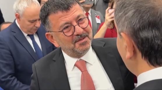 Bakan Tekin CHP'li Ababa'nn notunu verdi