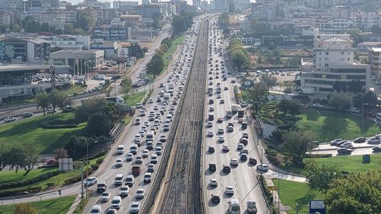 Bakanlktan kent trafiini rahatlatacak adm