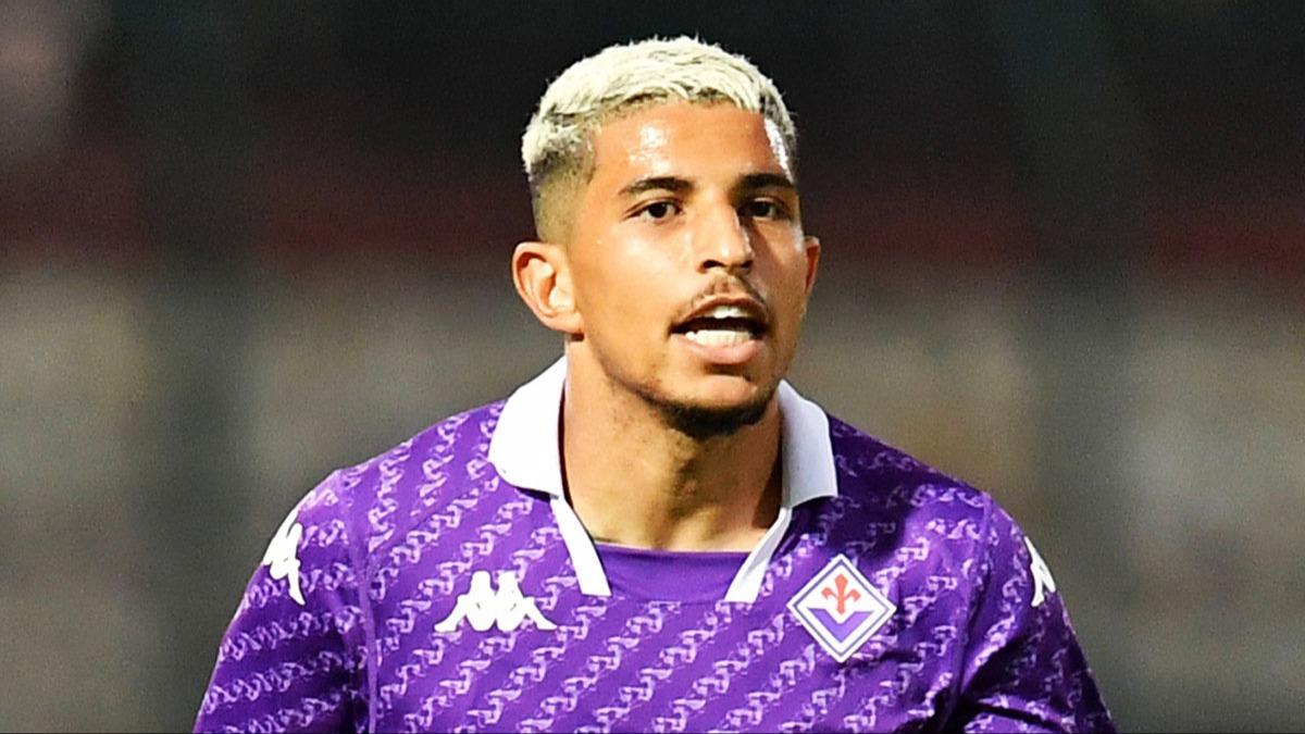 Fiorentina'da grmeler tkand! Dodo ile anlama salanamad