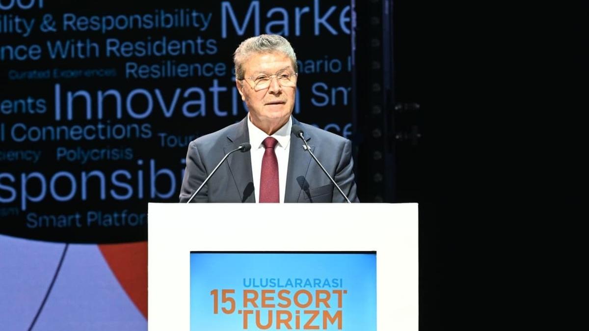 KKTC Babakan stel'den Rum ynetimine tepki: Turistlerin kuzeye geiini engelliyor 