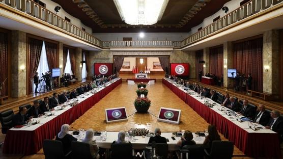 MHP'li Akay ve Yldz, AK Parti TBMM Grubu'nu ziyaret etti