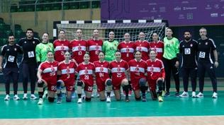 A Milli Kadn Hentbol Takm'ndan Riyad'da altn madalya