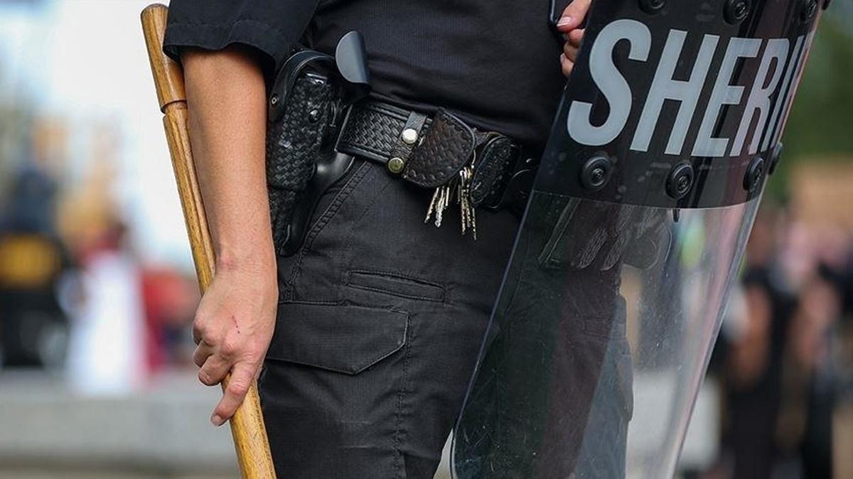 ABD polisi bakl saldrgan vurarak etkisizletirdi