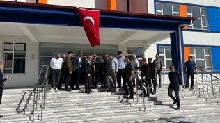 Asrn felaketinin yaralar sarlyor: Yeni okullar eitime hazr