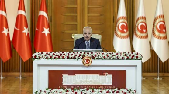 #CANLI TBMM Bakan Kurtulmu'tan aklamalar