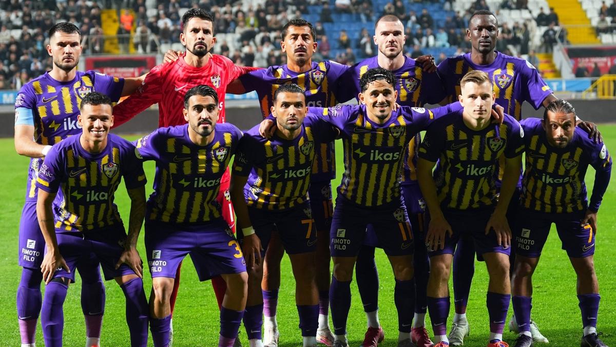 Eypspor'un konuu Fatih Karagmrk