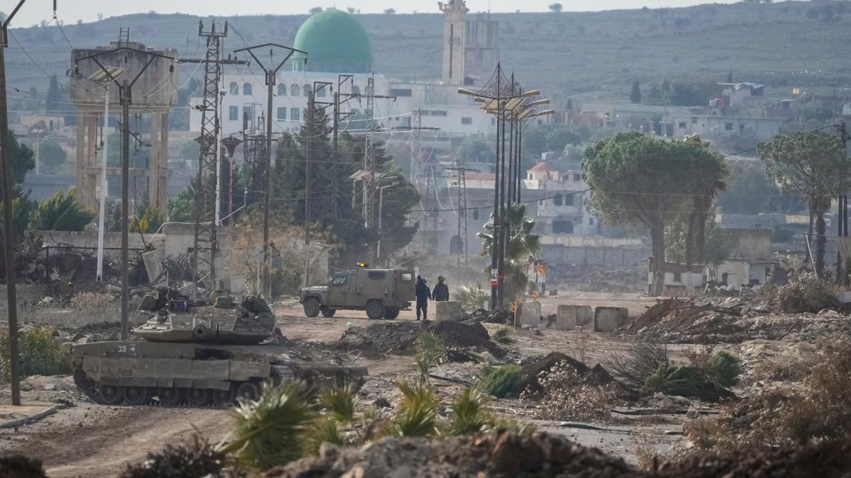 Soykrmc srail'den yeni ihlal: Suriye'de kontrol noktas kurdu