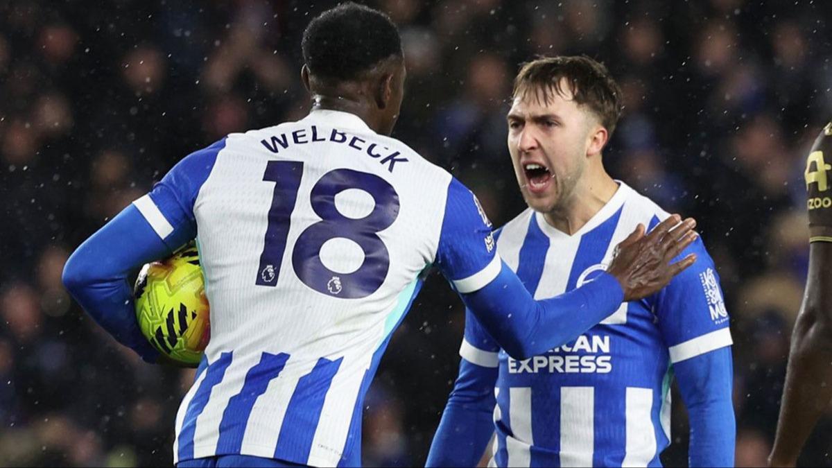 Brighton son dakikalarda 3 puan ald