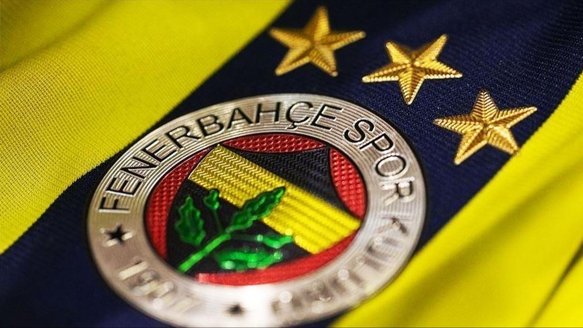 Fenerbahe'den Partizan manda alan rk pankarta tepki