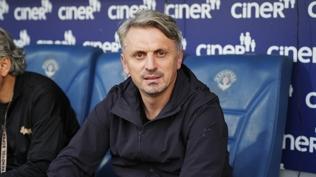 Orhan Ak: ki puan braktk, ok zgnz