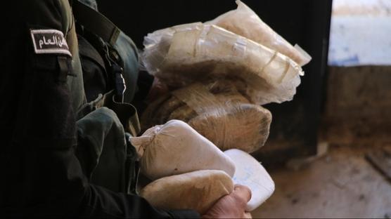 am krsalnda dev operasyon: On binlerce captagon hap ele geirildi