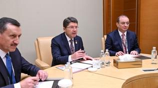 Bakan Tun'tan Suudi Arabistan'da diplomasi trafii... Mevkidalaryla bir araya geldi