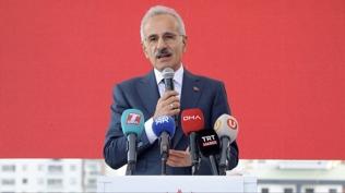 Bakan Uralolu aklad! Demiryolu a sanayiyle buluuyor