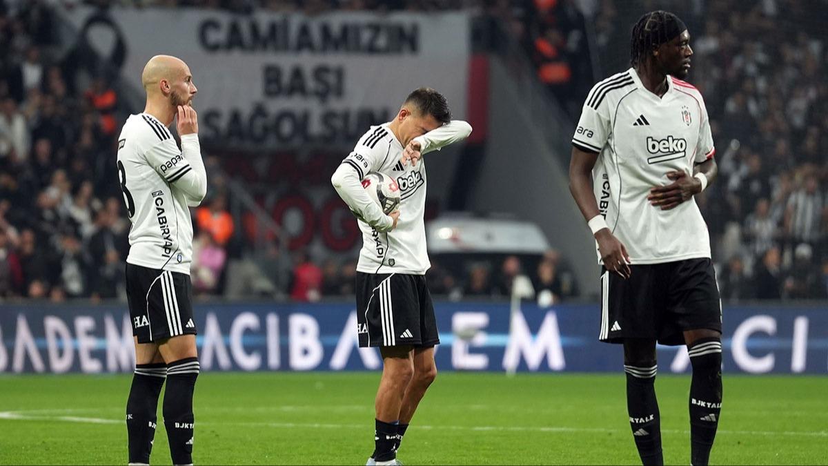 Beşiktaş, Dolmabahçe'de galibiyeti unuttu