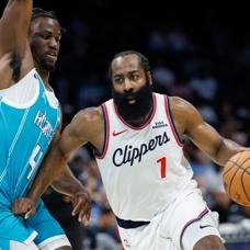 James Harden 55 saylk performansyla tarihe geti