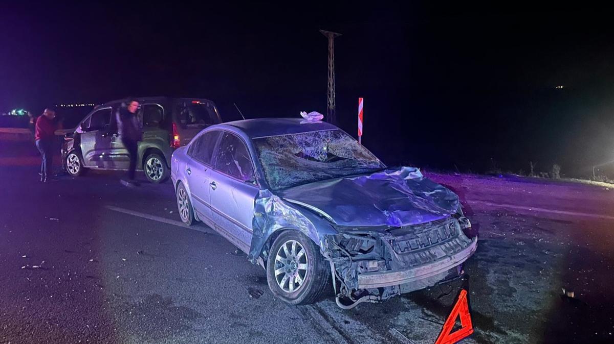 orum'da zincirleme kaza: Bykba hayvana arpan iki arata 3 kii yaraland