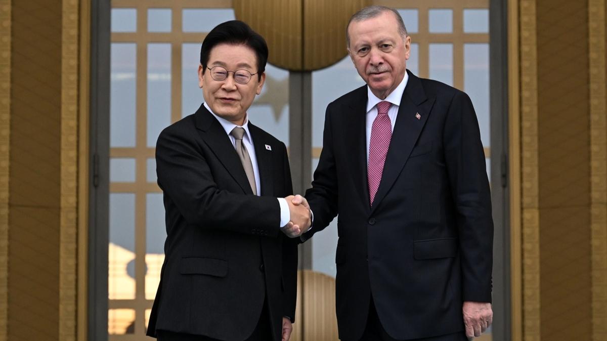 Gney Kore Devlet Bakan Ankara'da! Cumhurbakan Erdoan resmi trenle karlad