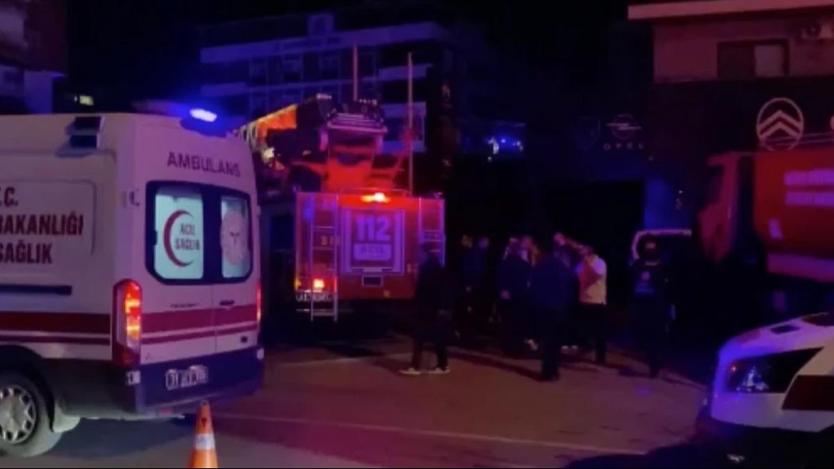 Hatay'da iyerinde yangn: 2 komiser yaamn yitirdi