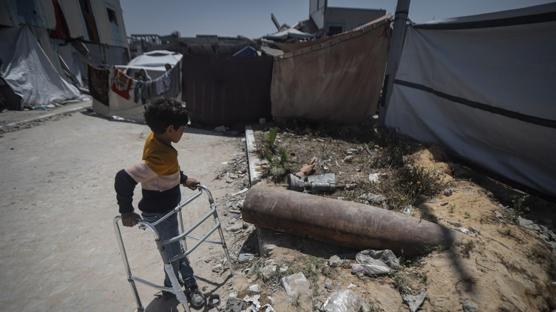 Katil İsrail'in Gazze'de bıraktığı bomba patladı: 3 çocuk yaralandı