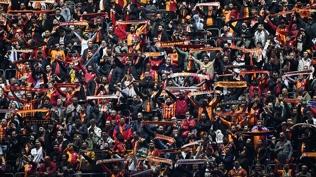 Galatasaray taraftar, tribnleri doldurdu