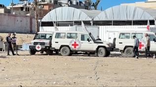 Gazze'de esir takasında yeni teslim: Kızılhaç'a İsrailli esirlerden birinin daha cesedi verildi