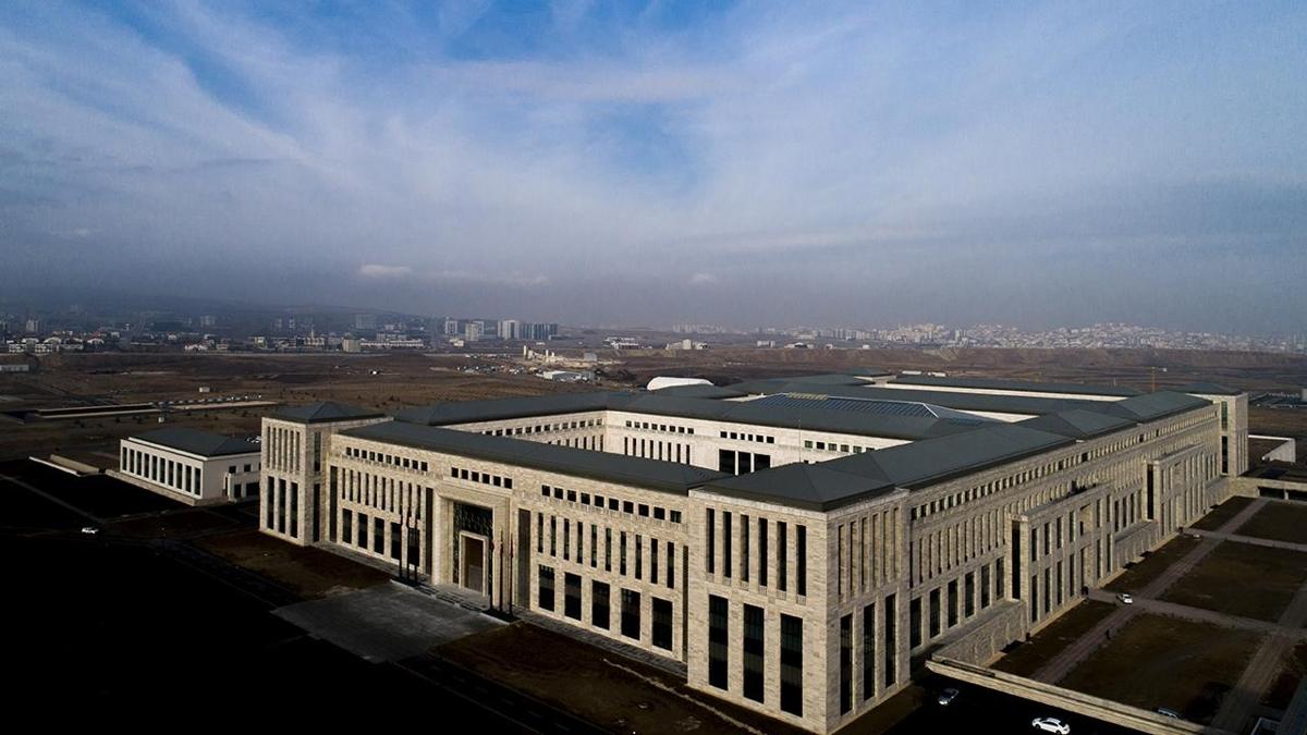 stihbarat Akademisi kaplarn ayor! K Okulu iin bavurular balad