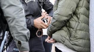 Soykırımcı İsrail 50 Filistinliyi gözaltına aldı