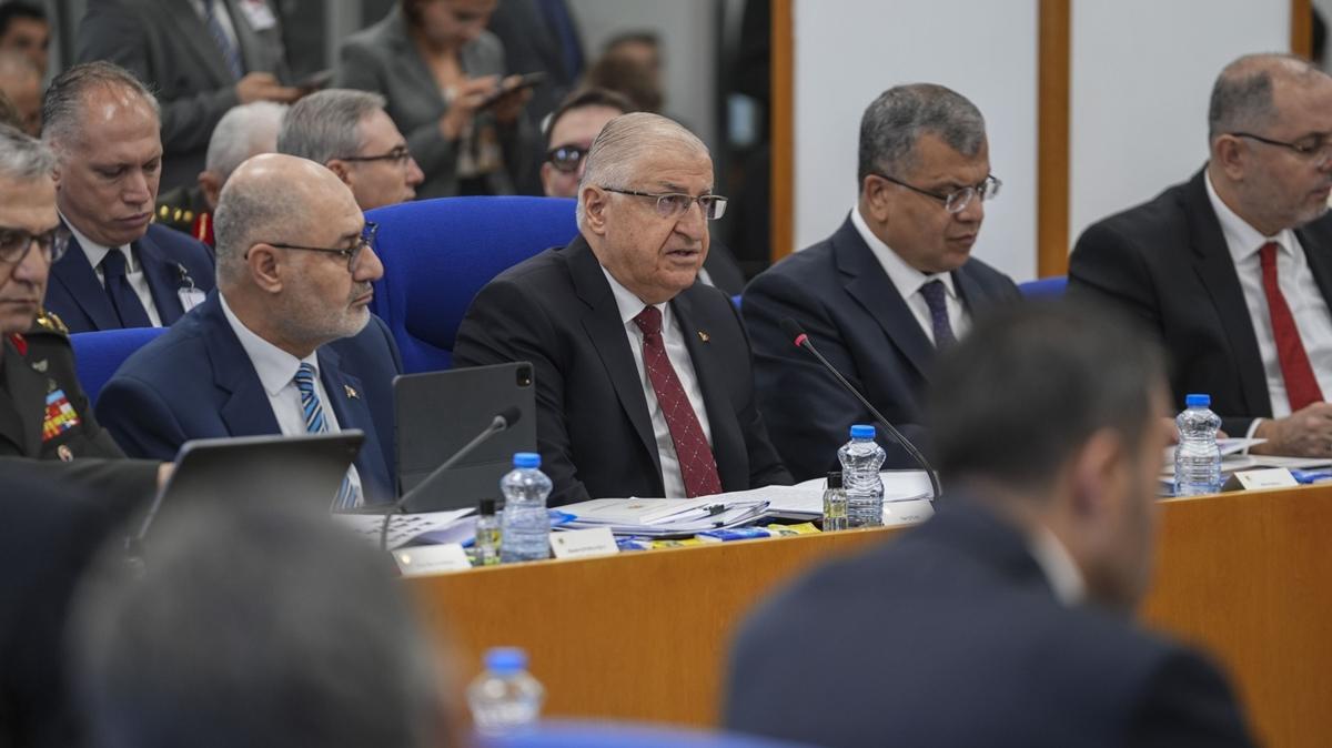 Bakan Gler'den F-16 ve F-35 aklamas: Avrupa ordularnn aksine daha hazrz