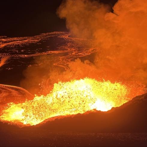 Dnyann en aktif yanarda patlad! Lavlar 120 metreye frlad