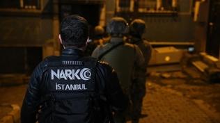 Matbaa görünümlü zehir deposuna baskın: Kilolarca uyuşturucu ele geçirildi