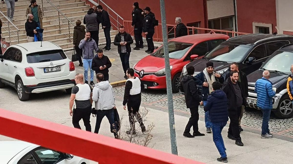 niversitede silahl rehine krizi... zel Harekat ekipleri blgede