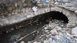 Yerin 1 metre altndan geiyor: Tarihi su kanal merak uyandrd