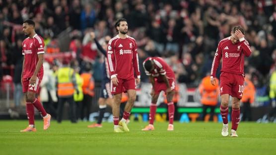 Liverpool savunmas alarm veriyor