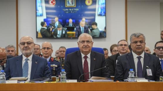 Milli Savunma Bakan Gler: Askeri hastanelerin almasna ynelik youn alma var