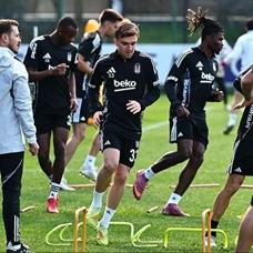 Beikta, Karagmrk mesaisini srdrd