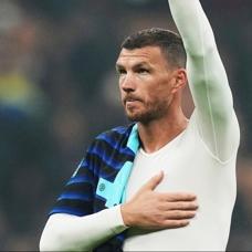 Edin Dzeko'dan Fiorentina taraftarna mesaj: Bizi yuhalamayn