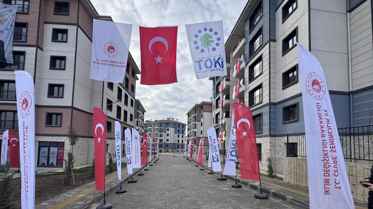 Karabk'te 'lk Evim' heyecan: Anahtarlar hak sahiplerine teslim edildi