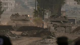 srail'in Suriye'de ihlalleri sryor! Kuneytra krsalnda bir kye baskn dzenlediler