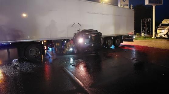 Manisa'da dehet an! Tra arpan otomobilde feci ekilde can verdiler