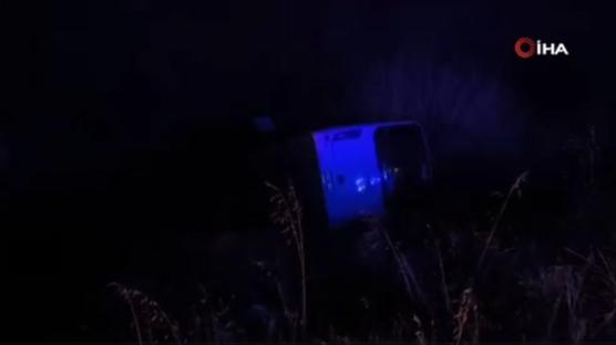 Siirt'te otobs devrildi: 17 yaral