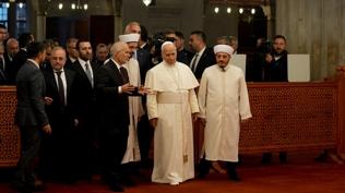 Papa Trkiye temaslarna devam ediyor: Sultanahmet'i ziyaret etti