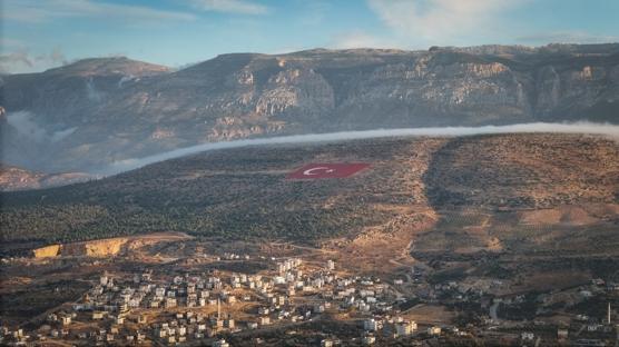 22 dnmlk araziye Trk bayra ilendi